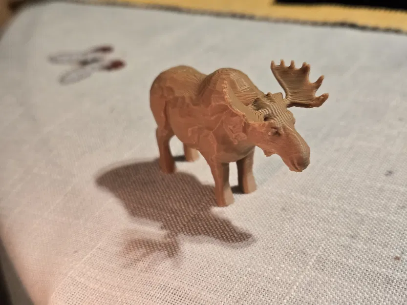 Mô hình chú nai sừng tấm Majestic Moose trang trí bàn làm việc - Image 2