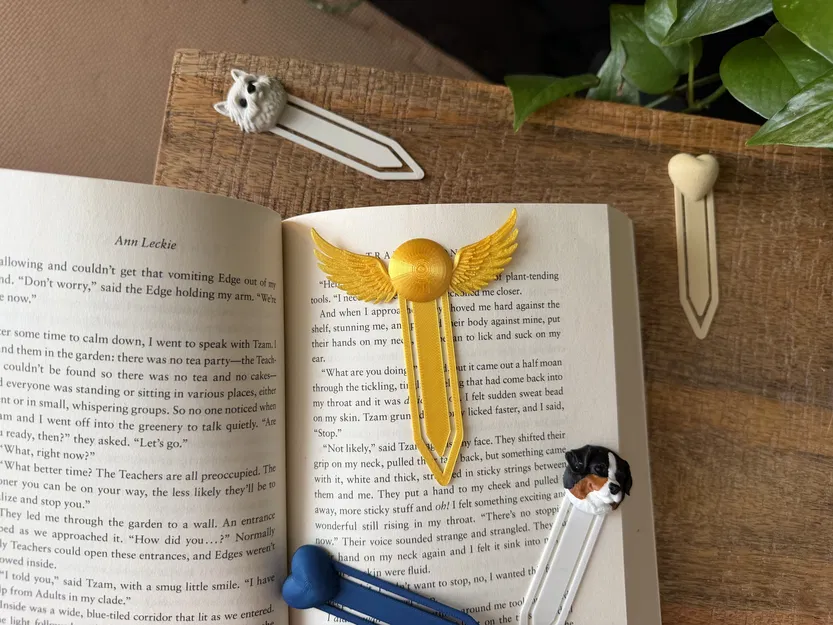 Kẹp sách Golden Snitch (Quả cầu vàng) - Image 1