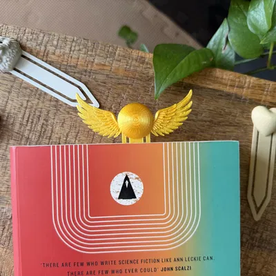 Kẹp sách Golden Snitch (Quả cầu vàng)