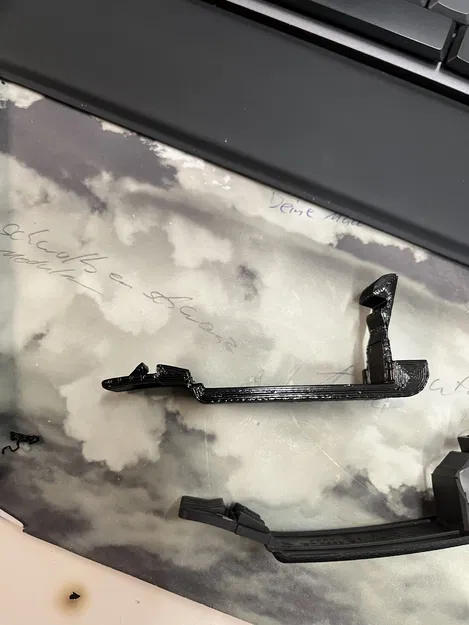 Ngàm giữ tam giác cảnh báo cho xe Opel Astra H (In 3D) - Image 2