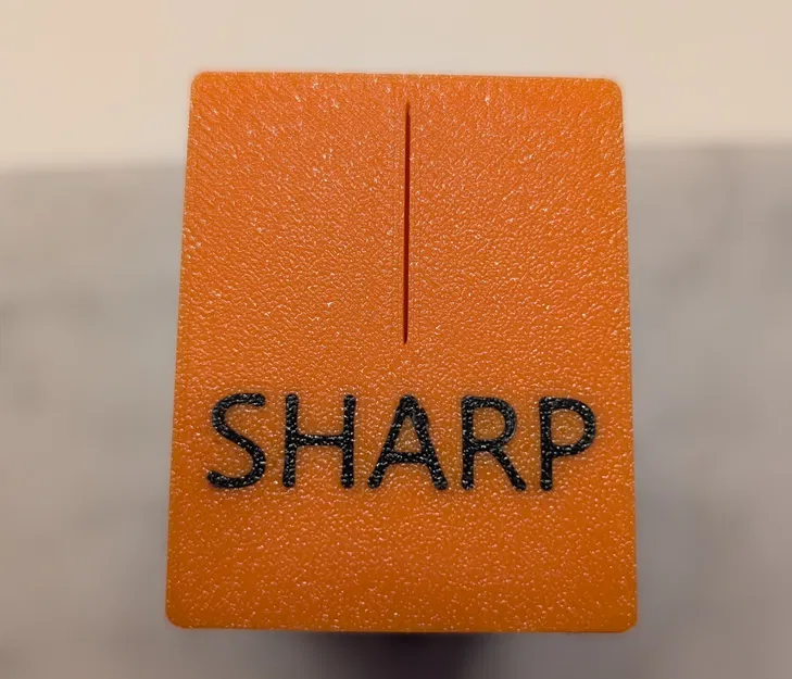 Hộp Đựng Vật Sắc Nhọn Loại Nhỏ (Nhiều Loại) - Image 2