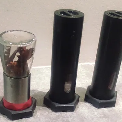 Bộ đế in 3D cố định lọ gia vị và máy xay tiêu tiện lợi