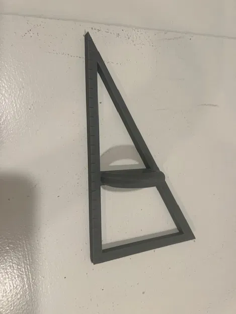 Thước kẻ tam giác hỗ trợ vẽ hình học in 3D tiện dụng - Image 1