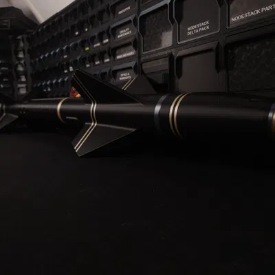 VTR-02 // Nghệ thuật treo tường hình tên lửa