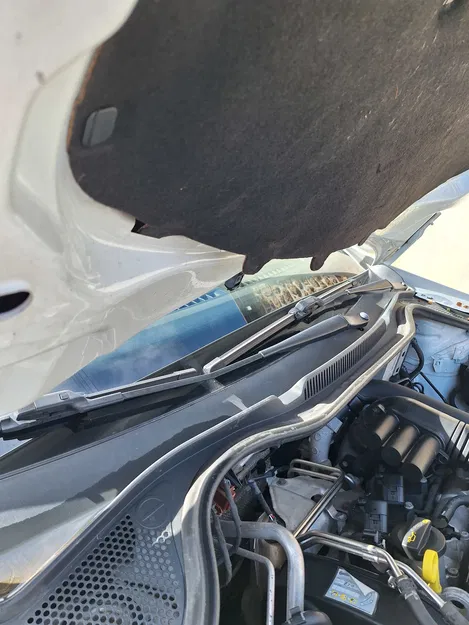 Kẹp giữ cách nhiệt nắp ca-pô cho xe VAG - Image 4