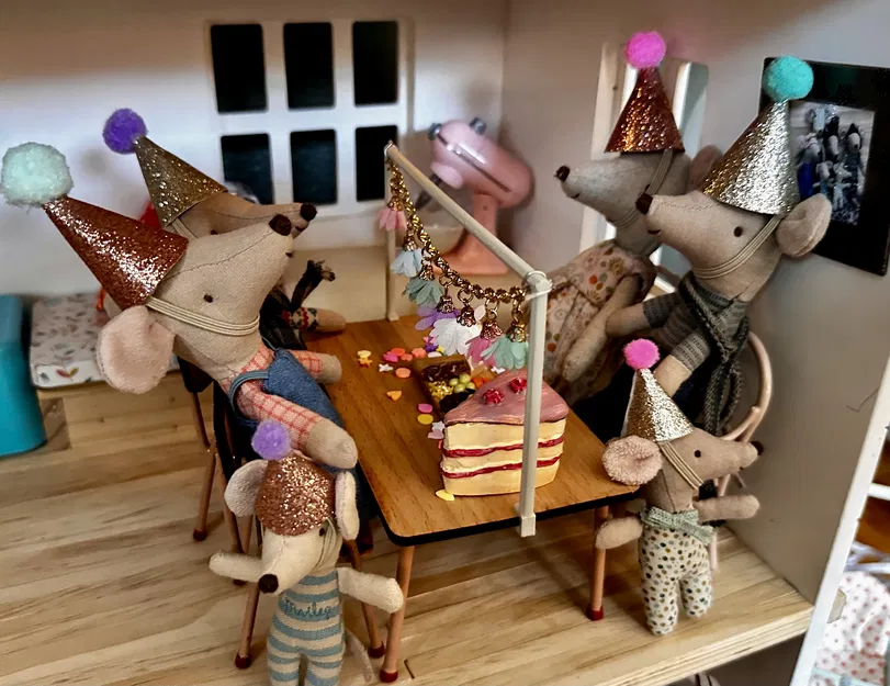 Khung trang trí bàn tiệc Maileg Mouse Table Arch in 3D - Image 1