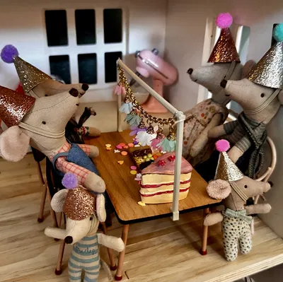 Khung trang trí bàn tiệc Maileg Mouse Table Arch in 3D