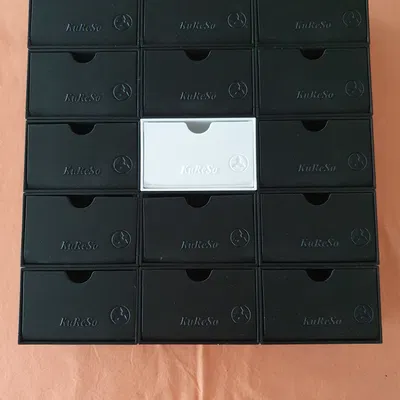 Hộp nhỏ có nắp gài - Phiên bản để bàn và gắn tường