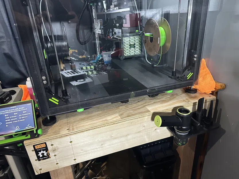 Giá treo máy hút bụi cầm tay KMM - Image 2