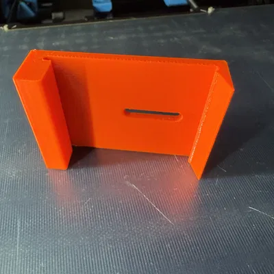 Giá đỡ cho kệ sắt Whalen tương thích với các tấm OpenGrid