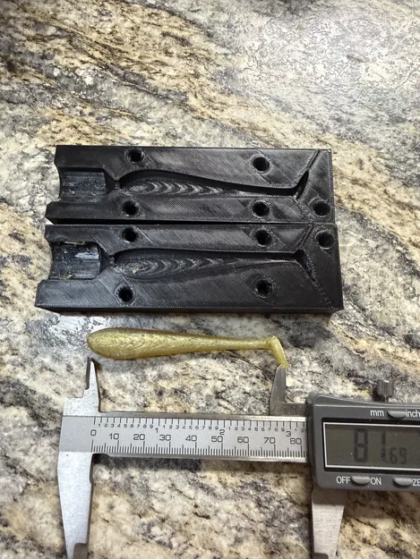 Khuôn in 3D đúc mồi cá giả Swim Shad tiện lợi cho cần thủ - Image 1