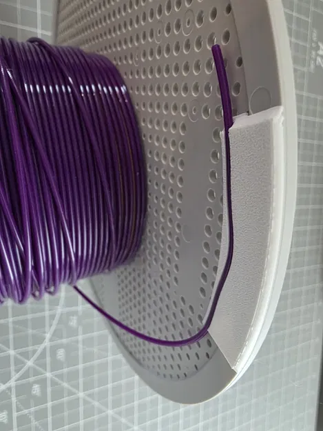 Yet Another Filament Clip (Kẹp sợi nhựa cho cuộn Bambu Lab) - Image 4