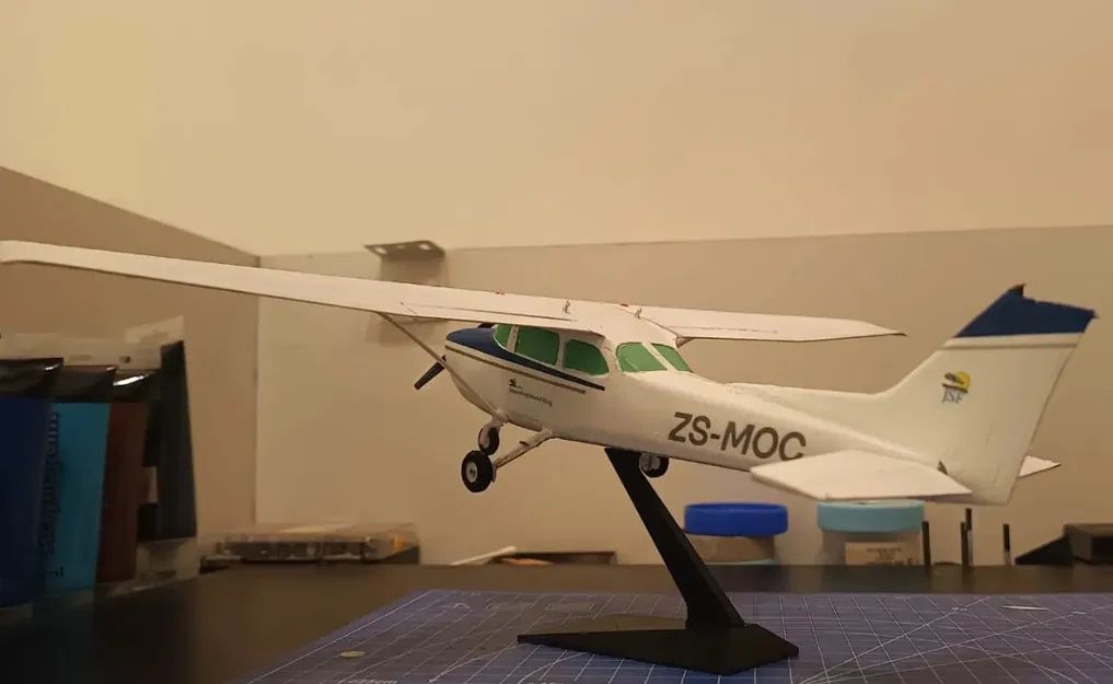 Mô hình máy bay Cessna 172: Hướng dẫn in 3D chi tiết cho người mới - Image 1
