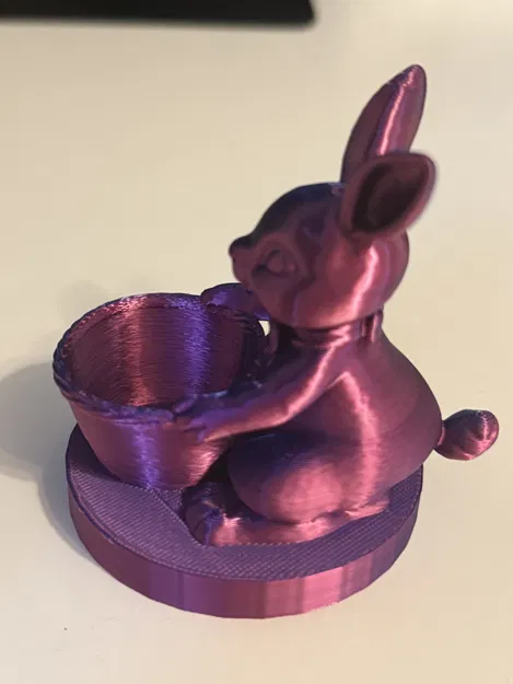Mô hình thỏ Phục sinh cầm giỏ trang trí - Image 1