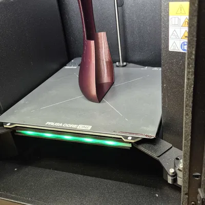 Mẫu in 3D lọ hoa treo tường tạo hiệu ứng thị giác độc đáo