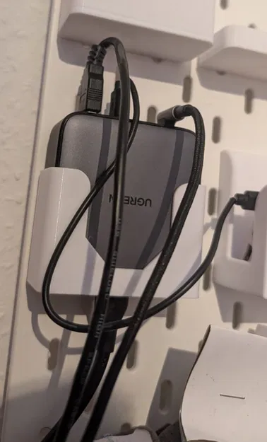 Giá đỡ củ sạc 4 cổng (2x USB-A, 2x USB-C) cho bảng Ikea Skadis - Image 1