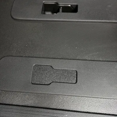 Nắp che điểm neo giữ ghế cho Peugeot Traveller Active