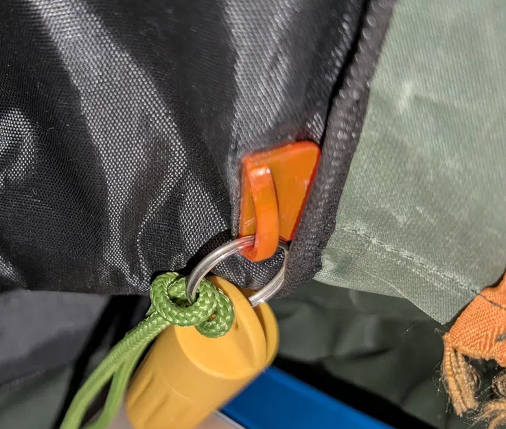 Khoen nhựa dùng để dán bên trong ba lô hoặc túi xách - Image 2