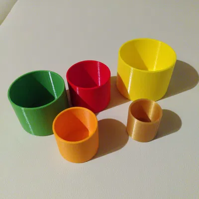 Ly Xếp Chồng Cầu Vồng – Đồ chơi Montessori rèn luyện giác quan