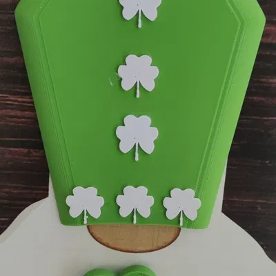Nam châm tủ lạnh hình chiếc mũ và cỏ ba lá ngày St. Patrick