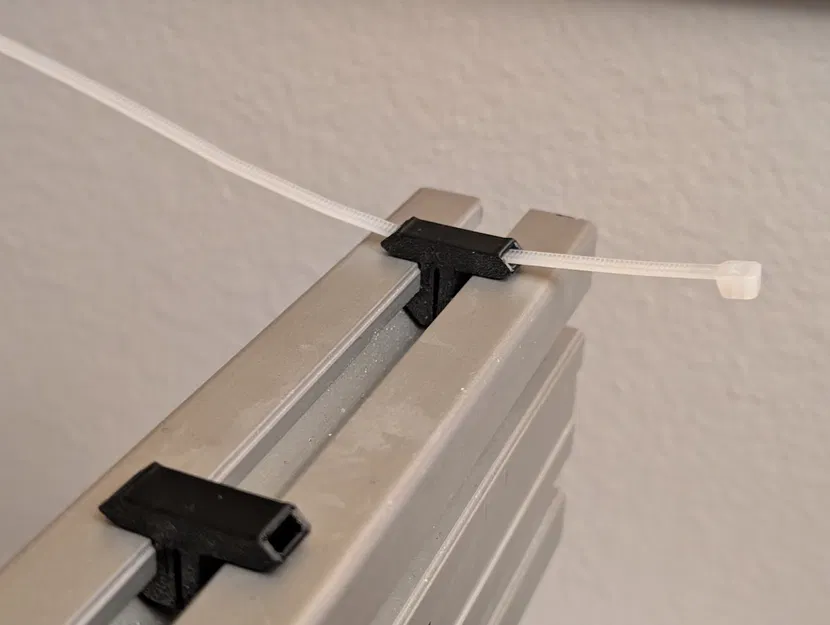 Kẹp dây rút cho khung nhôm định hình 45 mm T-Slot - Image 1