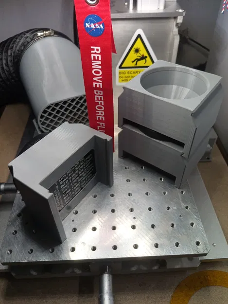 Giá đỡ thấu kính laser có thể xếp chồng (Stackable lens holder) - Image 2