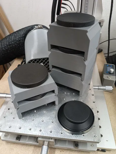 Giá đỡ thấu kính laser có thể xếp chồng (Stackable lens holder) - Image 3