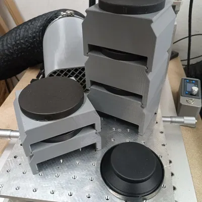 Giá đỡ thấu kính laser có thể xếp chồng (Stackable lens holder)