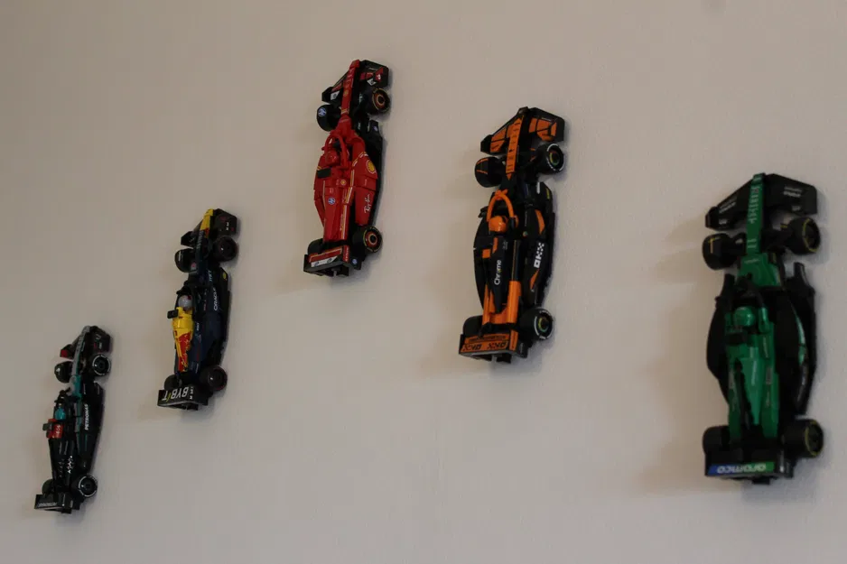 Giá treo tường LEGO F1 Speed Champions - Image 8