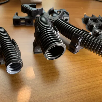 Kẹp cố định ống luồn dây điện (Conduit clip fixtures)