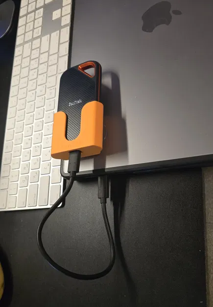 Giá đỡ gắn SanDisk Extreme PRO Portable SSD - Image 1