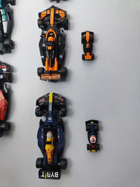 Giá treo tường Lego F1 Minifigures Series - Image 2