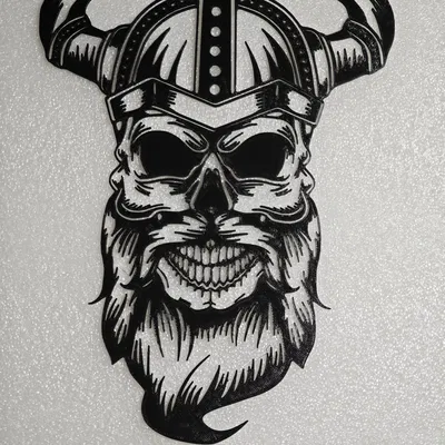 Tranh treo tường chiến binh Viking đội mũ sừng