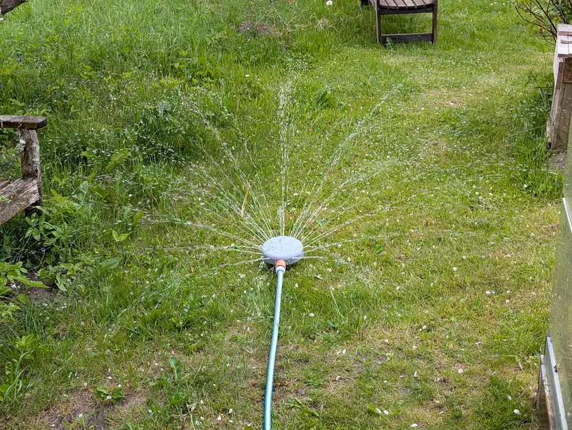 Vòi tưới cây cho sân vườn - Image 1