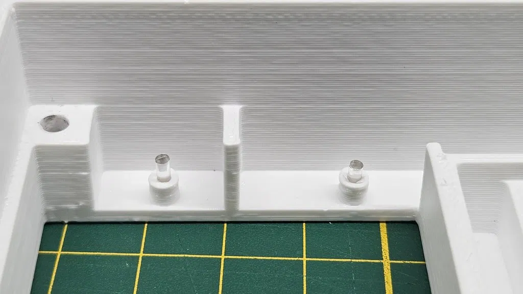 Vỏ hộp thiết bị đo dung lượng pin 18650 - Image 5