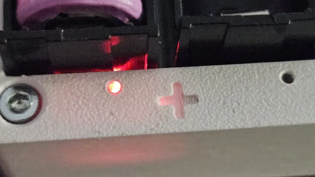 Vỏ hộp thiết bị đo dung lượng pin 18650 - Image 7