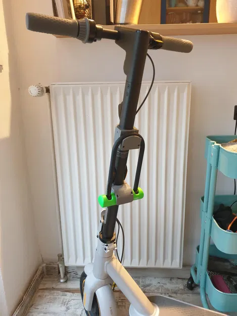 Giá treo khóa chữ U cho xe điện Ninebot G30LD - Image 1