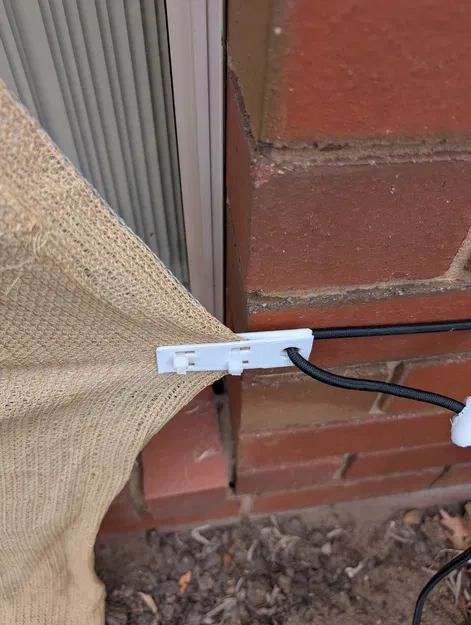 Kẹp Lưới Che Nắng Dùng Với Dây Rút - Image 1