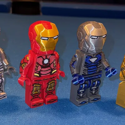 Mô hình lắp ráp Iron Man tùy chỉnh (Tỉ lệ 2.5:1)