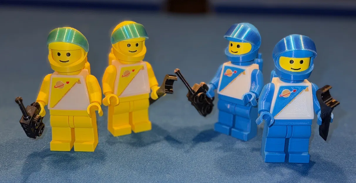 Mô hình Action Figure Gạch Classic Space Futuron (Tỉ lệ 2.5:1) - Image 3