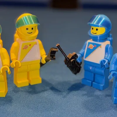 Mô hình Action Figure Gạch Classic Space Futuron (Tỉ lệ 2.5:1)