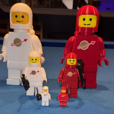 Classic Space Brick Action Figures (Tỉ lệ 2.5:1)