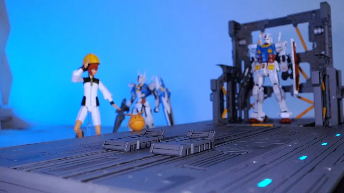 Bộ phận mô hình hóa bệ phóng Gunpla tích hợp động cơ và đèn LED - Image 2