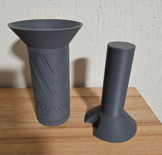 Khuôn nén Legendary BottleTech PrePress của @weed_tobi dùng cho hoa rosin - Image 1