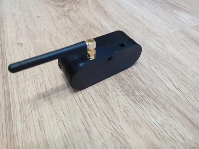 Vỏ sau LilyGo T-Embed CC1101 có ăng-ten ngoài và công tắc nguồn - Image 2