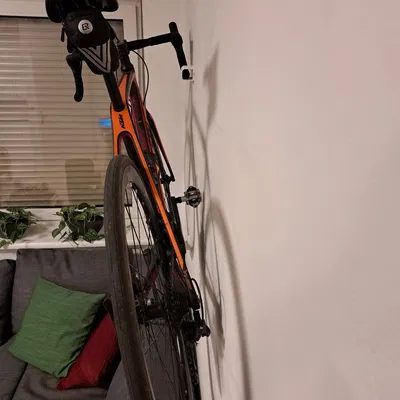 Giá treo tường cho xe đạp Road Bike