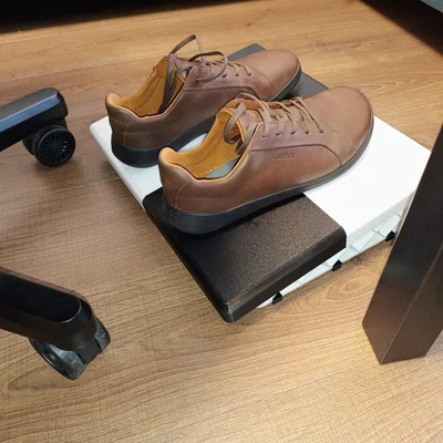 Kệ để chân công thái học (Under-Desk Footrest)