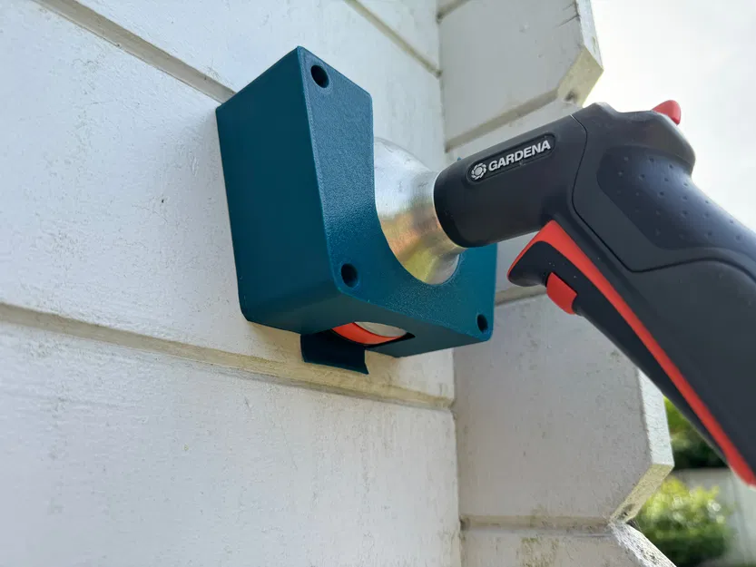Giá treo tường cho vòi tưới cây Gardena - Image 3