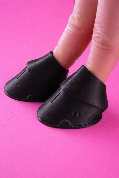 Móng Ngựa Đeo Ngón Tay (Finger Fidger Horse Hooves) - Image 4