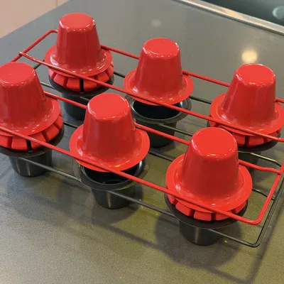 Popover Protection Pylon - Hệ thống bảo vệ khay Popover/Muffin chống trầy xước